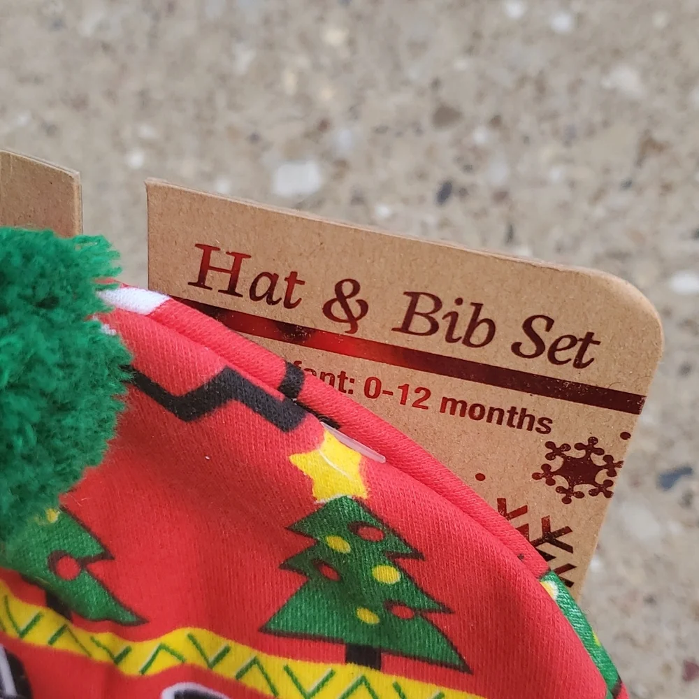 Rising Star Baby Christmas Holiday Hat & Bib Set 0-12 months Infant